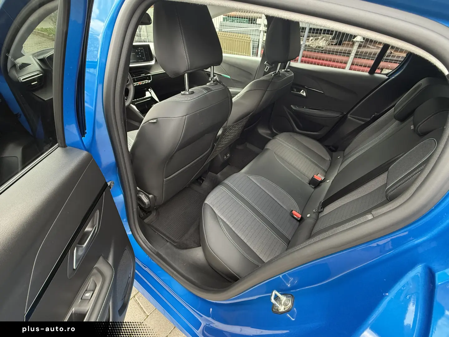 Peugeot E-208 Allure Pack 50kwh 136cp