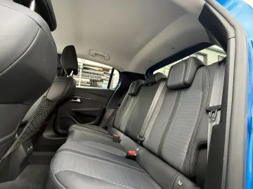 Peugeot E-208 Allure Pack 50kwh 136cp
