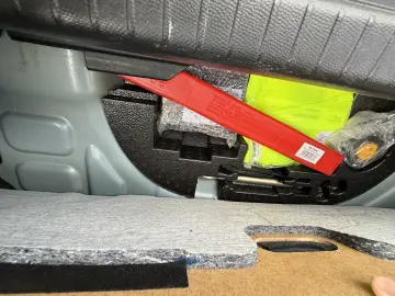 Peugeot E-208 Allure Pack 50kwh 136cp