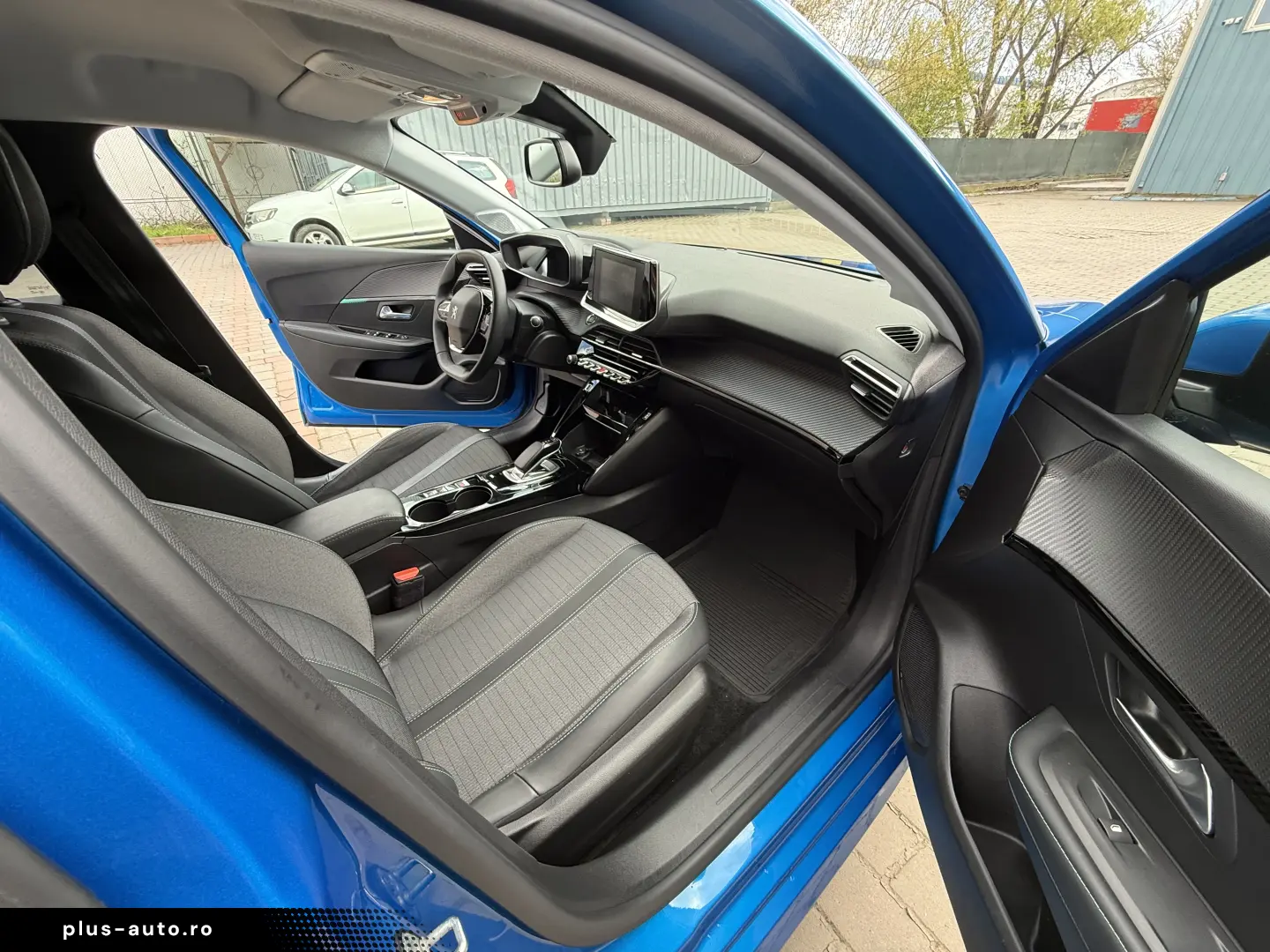 Peugeot E-208 Allure Pack 50kwh 136cp