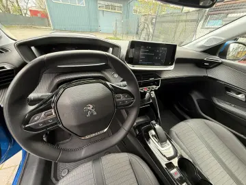 Peugeot E-208 Allure Pack 50kwh 136cp