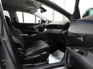 Peugeot 3008 Gen-Ii-2016