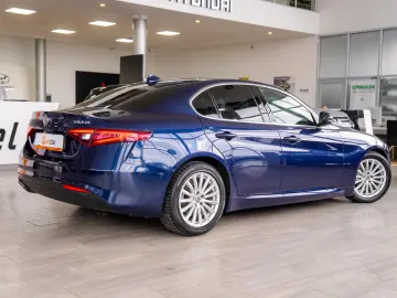 Alfa Romeo Giulia 2.2 DS 150HP