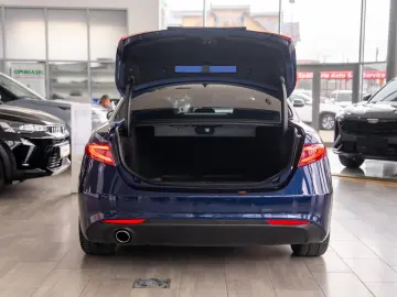 Alfa Romeo Giulia 2.2 DS 150HP