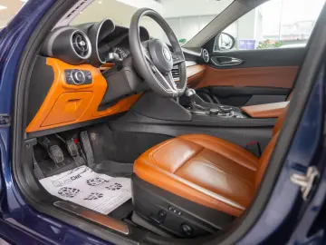 Alfa Romeo Giulia 2.2 DS 150HP