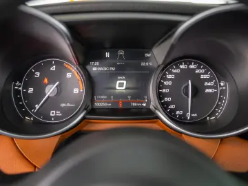 Alfa Romeo Giulia 2.2 DS 150HP