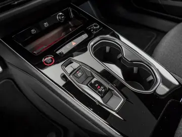 AUDI A6 Limousine e-hybrid quattro S tronic