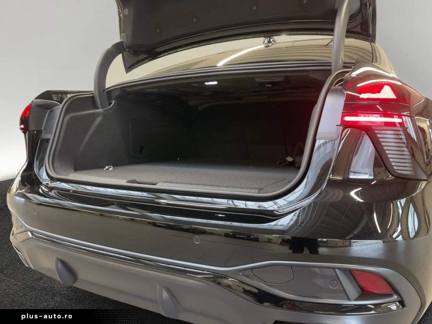 AUDI A6 Limousine e-hybrid quattro Pano Head-Up Navi