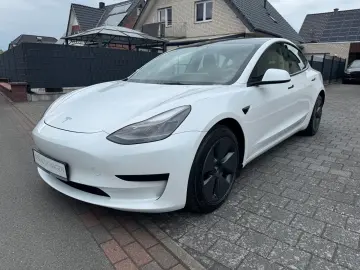 TESLA Model 3 Standard Range  WÄRMEP 96% SOH