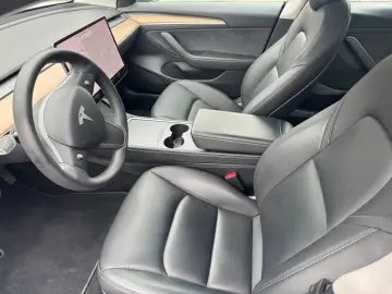 TESLA Model 3 Standard Range  WÄRMEP 96% SOH