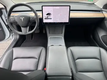 TESLA Model 3 Standard Range  WÄRMEP 96% SOH