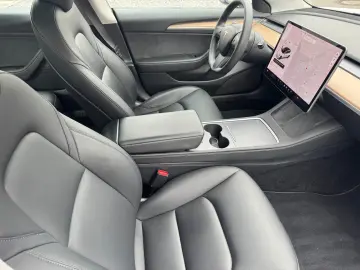 TESLA Model 3 Standard Range  WÄRMEP 96% SOH