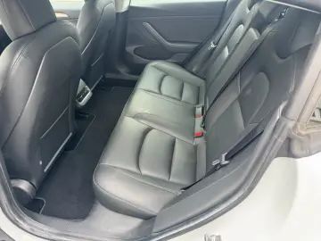 TESLA Model 3 Standard Range  WÄRMEP 96% SOH