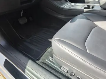 TESLA Model 3 Long Range Dual AWD FSD! Netto 22600€