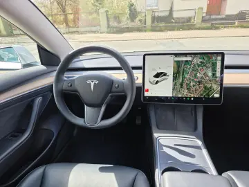 TESLA Model 3 Long Range Dual AWD FSD! Netto 22600€
