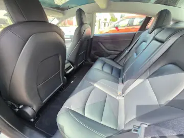 TESLA Model 3 Long Range Dual AWD FSD! Netto 22600€