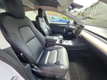 TESLA Model 3 Long Range Dual AWD FSD! Netto 22600€