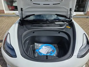 TESLA Model 3 Long Range Dual AWD FSD! Netto 22600€