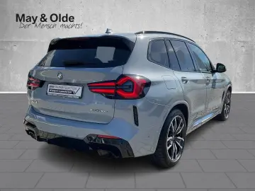 BMW X3 xDrive30e M Paket Leder HUD AHK Pano SHZ PDC