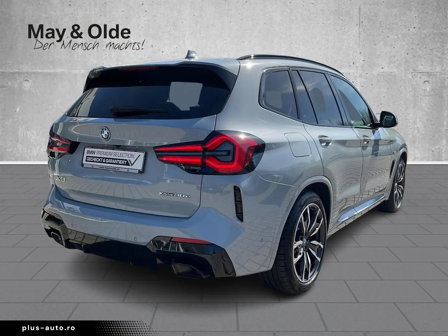 BMW X3 xDrive30e M Paket Leder HUD AHK Pano SHZ PDC