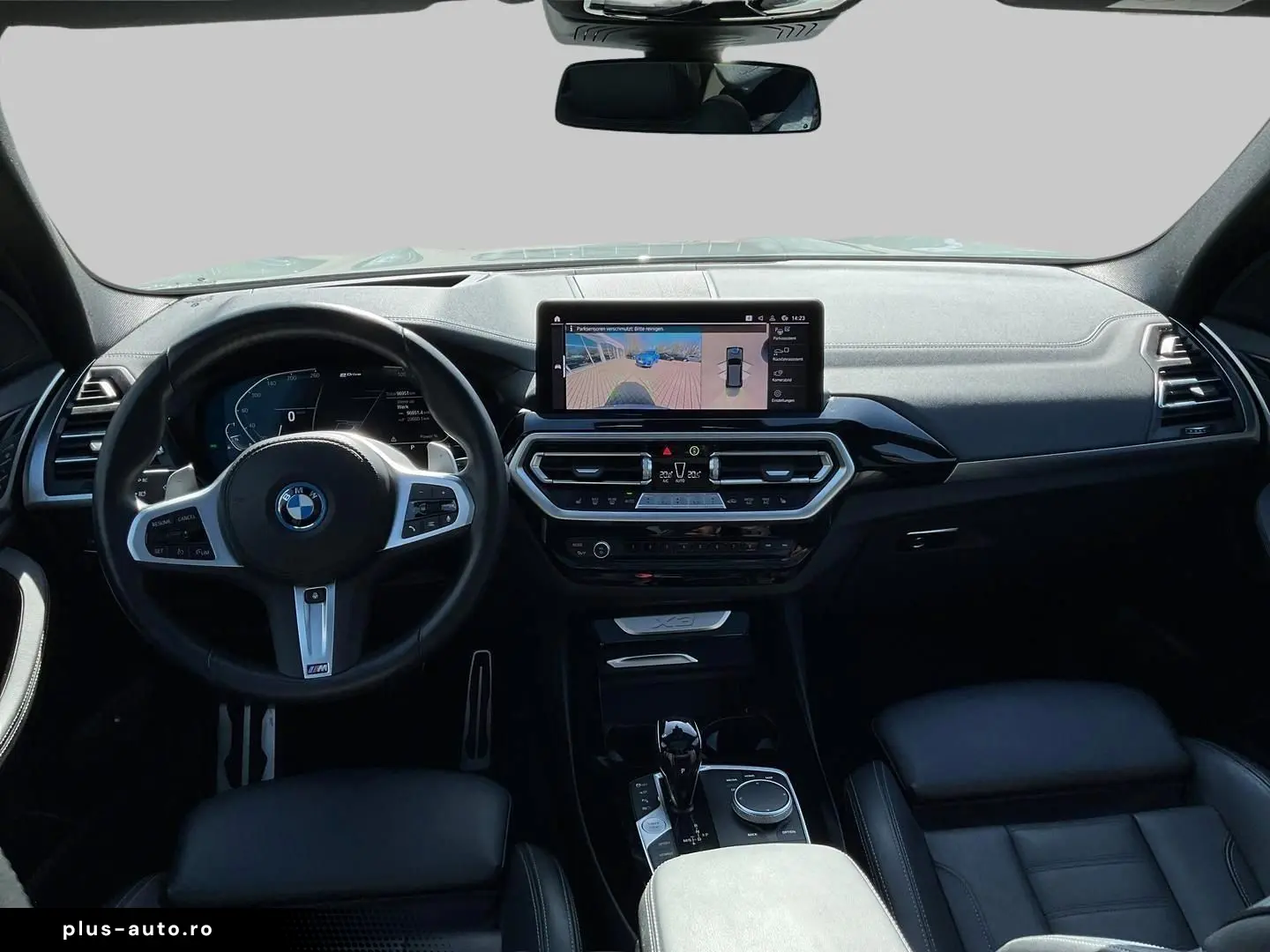 BMW X3 xDrive30e M Paket Leder HUD AHK Pano SHZ PDC