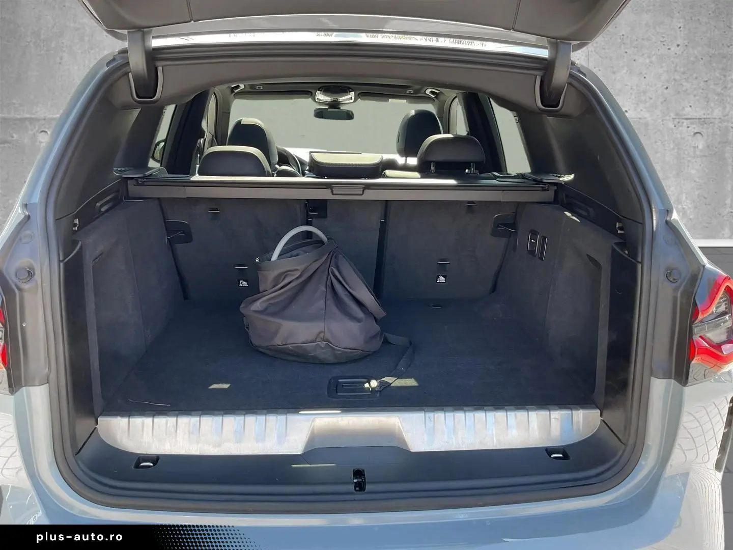 BMW X3 xDrive30e M Paket Leder HUD AHK Pano SHZ PDC