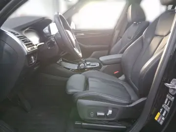 BMW X3 xDrive30e Panorama Head-Up ParkAssPlus Memory