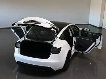 TESLA Model 3 Long Range Dual AWD Pano ACC