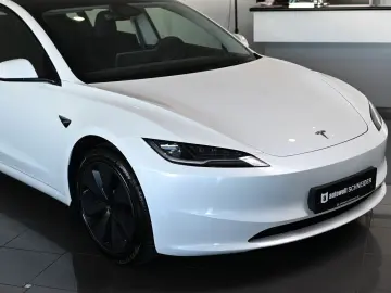 TESLA Model 3 Long Range Dual AWD Pano ACC