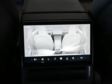 TESLA Model 3 Long Range Dual AWD Pano ACC