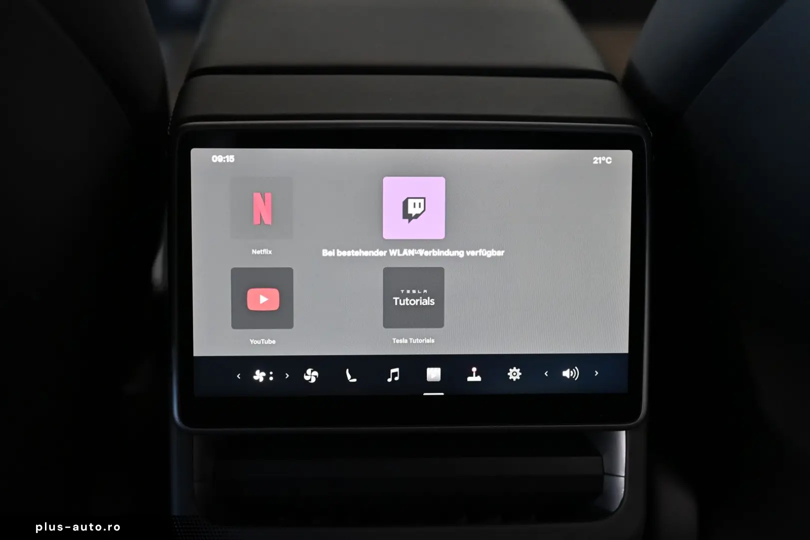 TESLA Model 3 Long Range Dual AWD Pano ACC