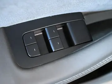 TESLA Model 3 Long Range Dual AWD Pano ACC