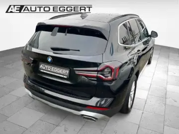 BMW X3 xDrive 20d Head Up Laserlicht El. Panodach Le