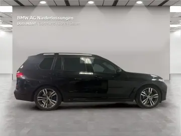 BMW X7 M50i Standheizung Night Vision AHK Harman K