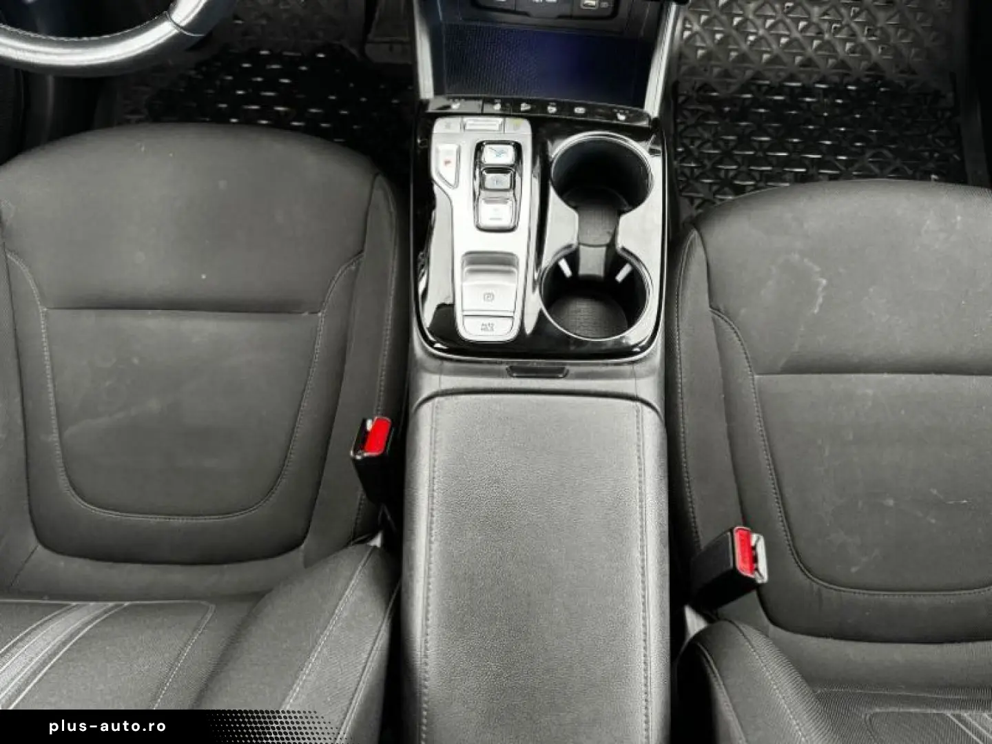 HYUNDAI TUCSON 1.6T-GDi 180CP M-Hybrid Style 7DCT 4WD