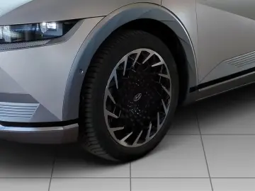 HYUNDAI Ioniq 5 77 Elektro Uniq AHK 2xKlima 360 4xSHZ AC