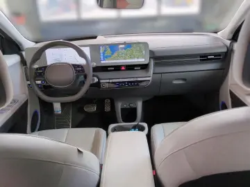 HYUNDAI Ioniq 5 77 Elektro Uniq AHK 2xKlima 360 4xSHZ AC
