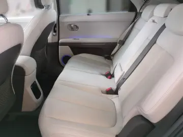 HYUNDAI Ioniq 5 77 Elektro Uniq AHK 2xKlima 360 4xSHZ AC