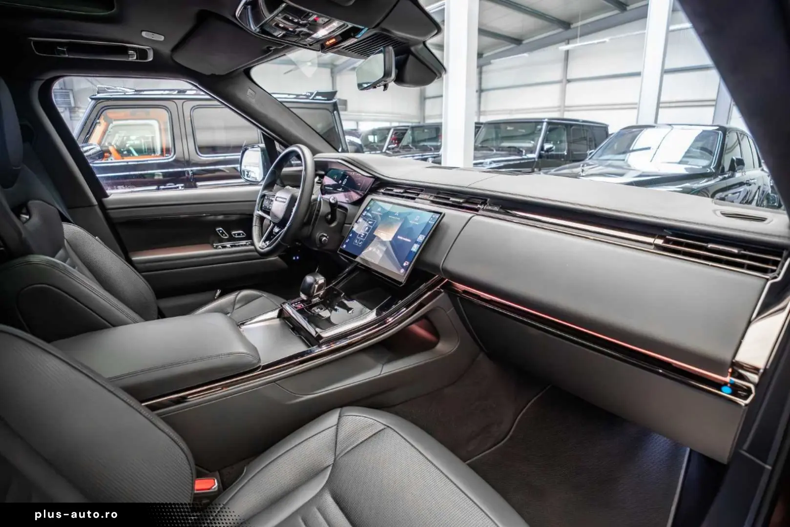 LAND ROVER Range Rover Sport P635 SV Edition  Pano   Carbon