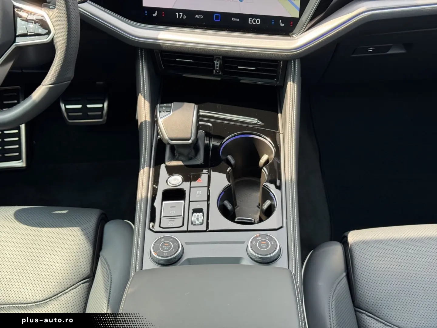 VW Touareg  3.0 V6 TDI R-Line Black-Style LEDER