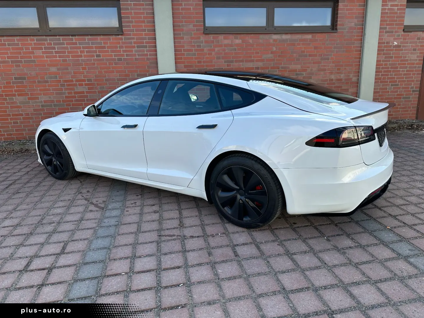 TESLA Model S Plaid  Matrix  Ahzv  4 Rad Luftfahrwerk