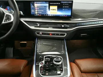 BMW X7 40d M-Sport Pro  KRISTALL DRIVE-PRO 6-SITZE