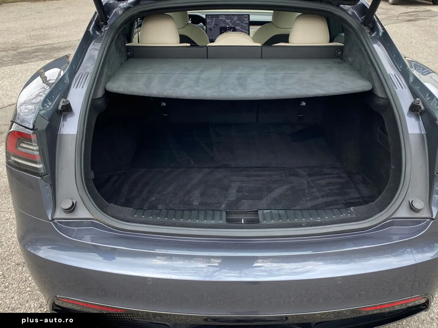 TESLA Model S Long Range