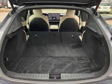 TESLA Model S Long Range