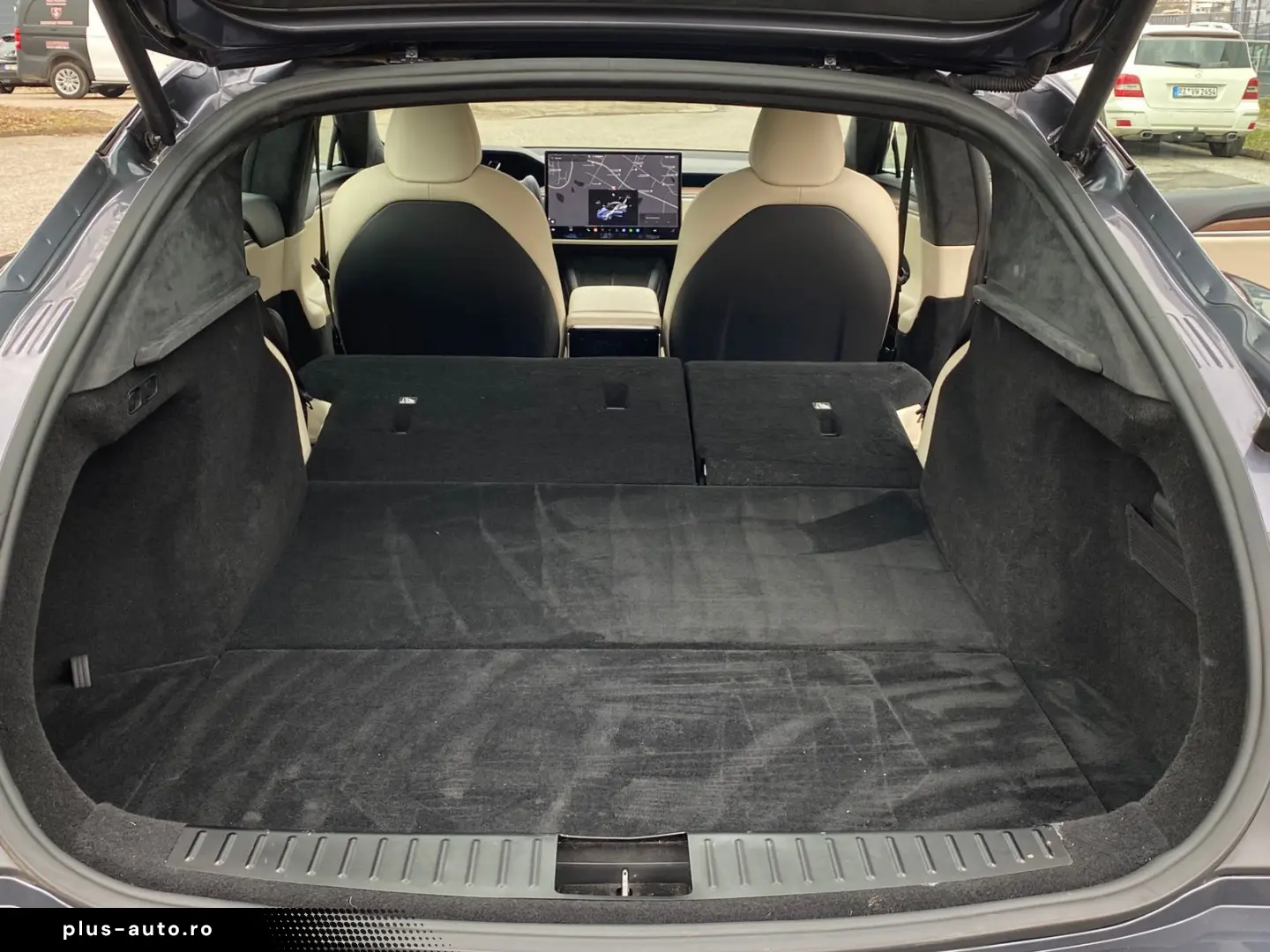 TESLA Model S Long Range