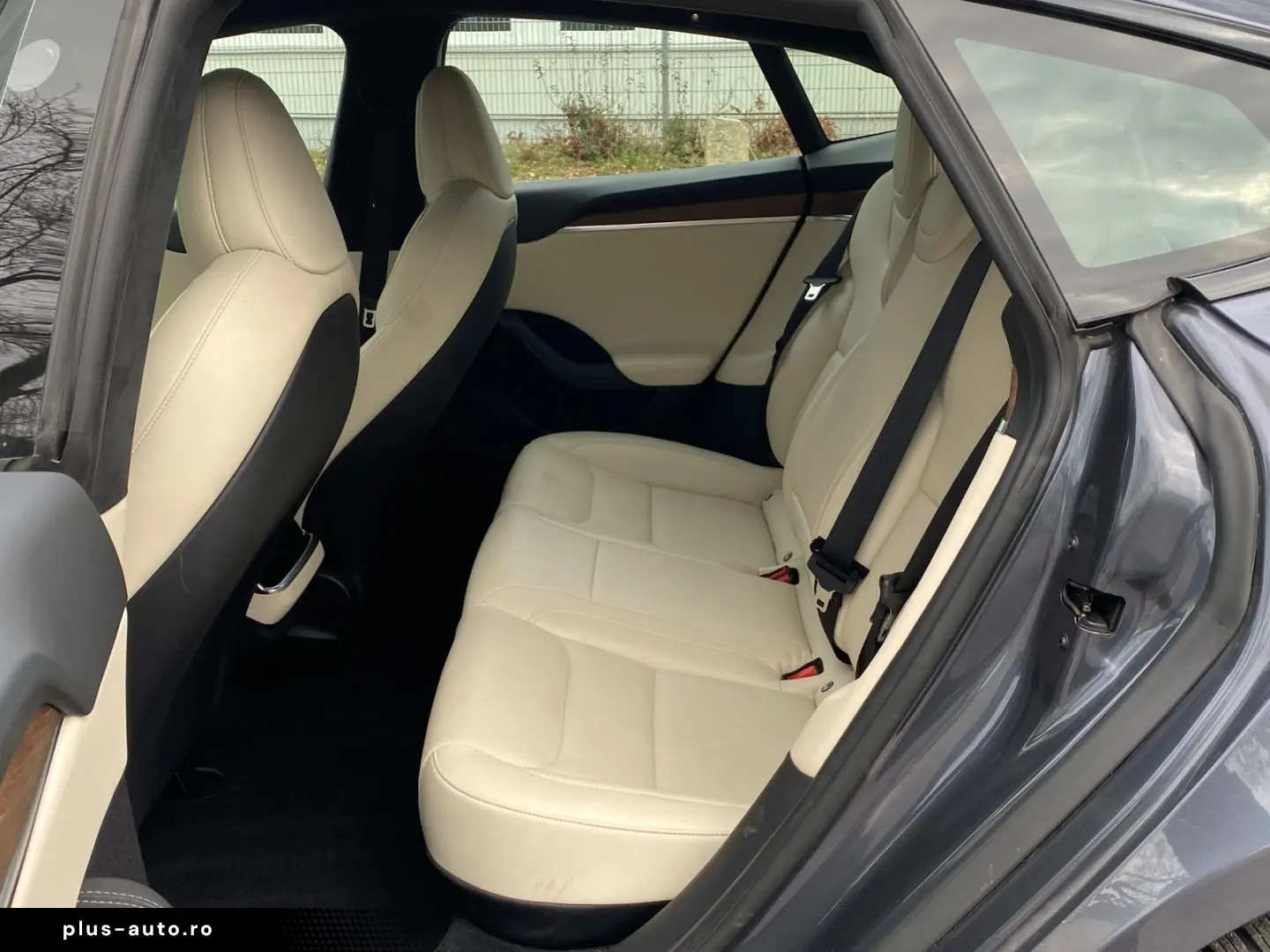 TESLA Model S Long Range