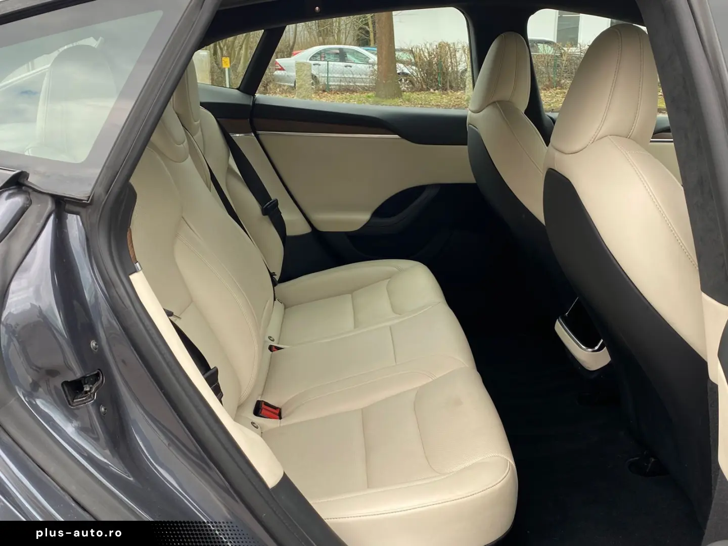 TESLA Model S Long Range