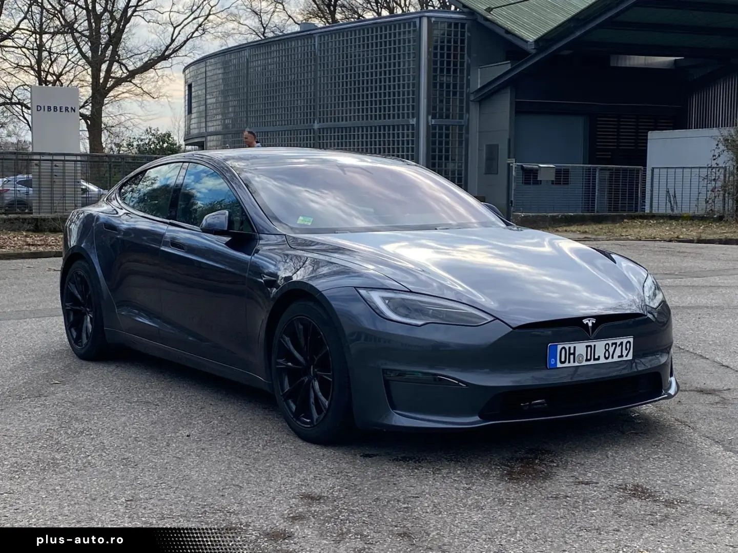 TESLA Model S Long Range