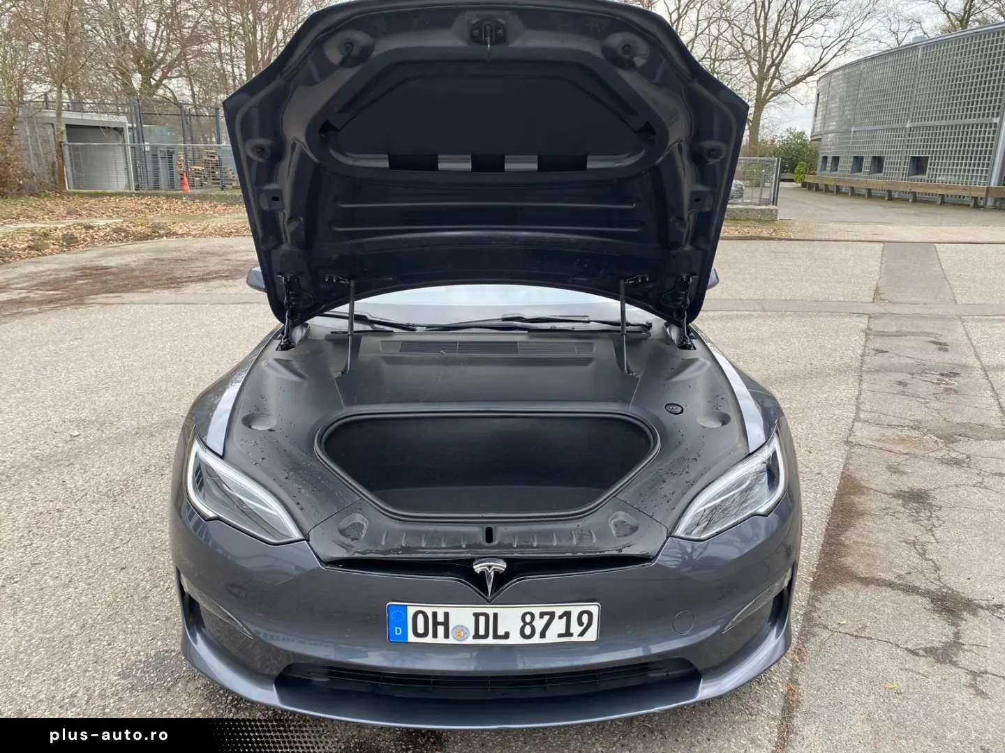 TESLA Model S Long Range