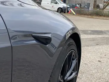 TESLA Model S Long Range